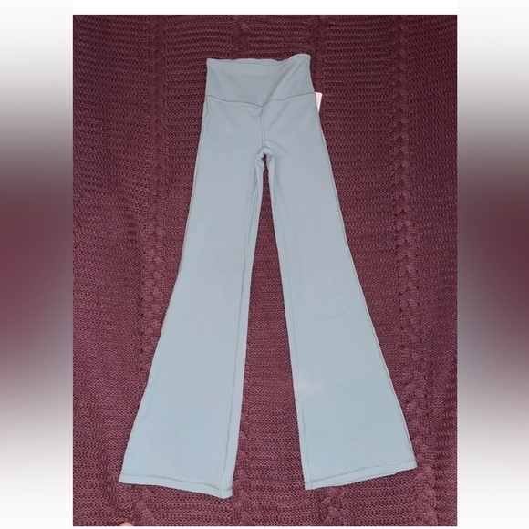 Brand new with tags Athleta elation flare pants - Picture 2 of 3